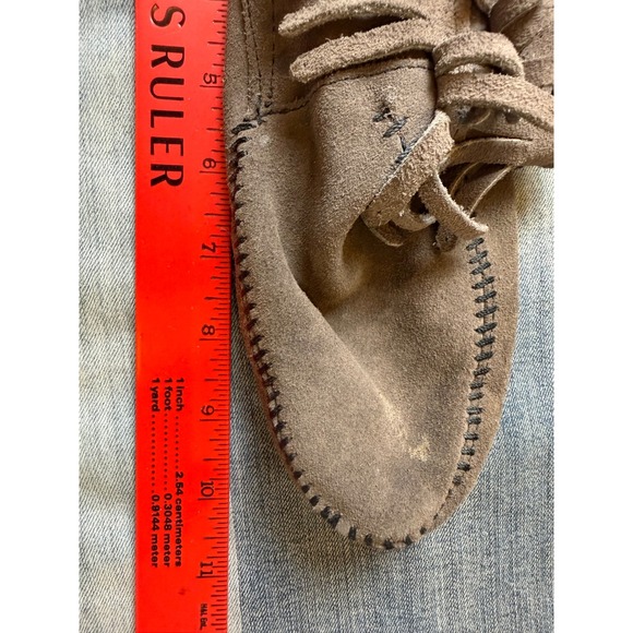 Minnetonka Moccasin Boots Gray Brown Suede Fringe Zipper Womens Ankle Boot READ - Picture 7 of 13